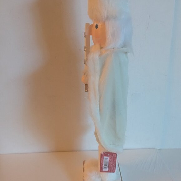 NWT 16" White Fur Snow Soldier Nutcracker Xmas Holiday Decor Michael's Ashland - Picture 9 of 16
